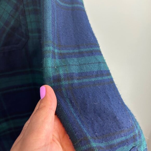 Green hooded flannel size small - Picture 4 of 6